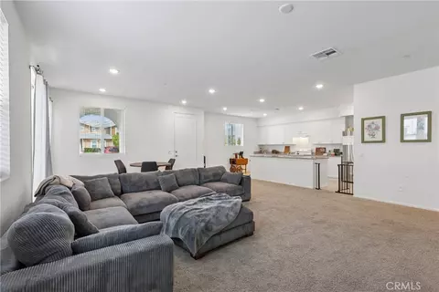 Living - 95 Main St, Piru, CA 93040 photo 2 of 2
