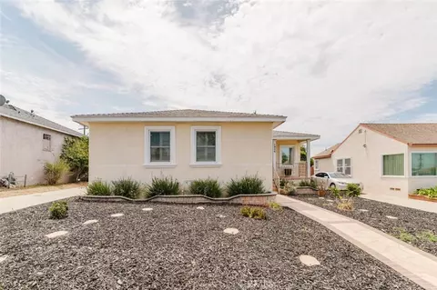 1926 Thoreau St, Los Angeles, CA 90047