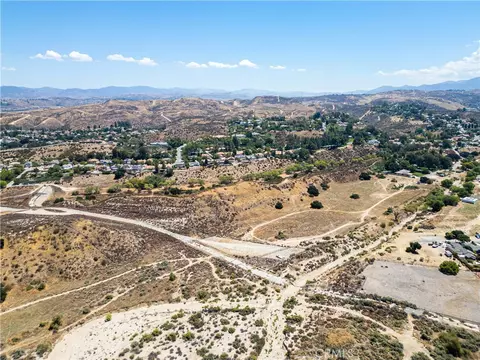 0 Circle J Rnch, Saugus, CA 91350 photo 4
