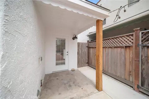 Exterior - 244 Cahuenga Dr, Oxnard, CA 93035 photo 13 of 15