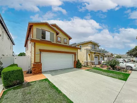 Exterior - 1630 Licho Way, Oxnard, CA 93030 photo 2 of 10