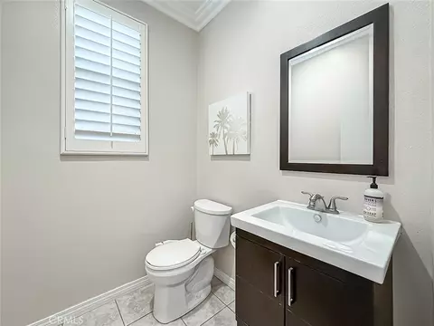 Bath - 1630 Licho Way, Oxnard, CA 93030 photo 1 of 9