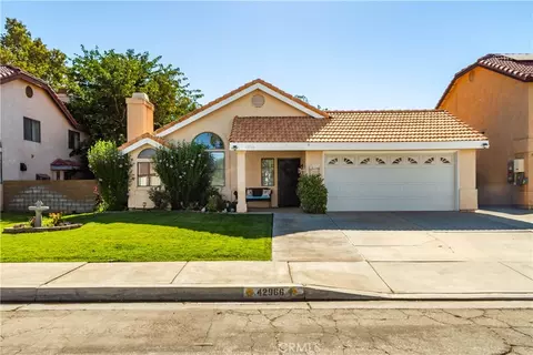 42966 Pearlwood Dr, Lancaster, CA 93536