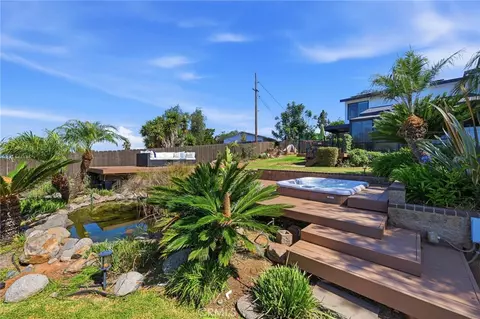 Exterior - 1931 Warmlands Ave, Vista, CA 92084 photo 9 of 23