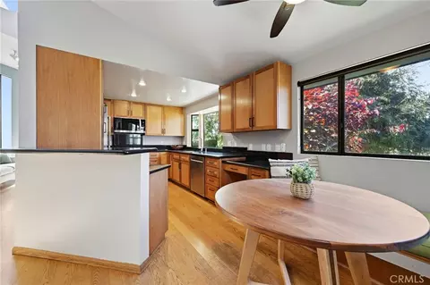 Kitchen - 1931 Warmlands Ave, Vista, CA 92084 photo 2 of 2