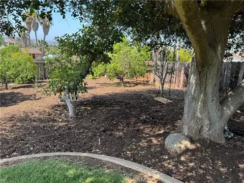 Exterior - 1931 Warmlands Ave, Vista, CA 92084 photo 16 of 23