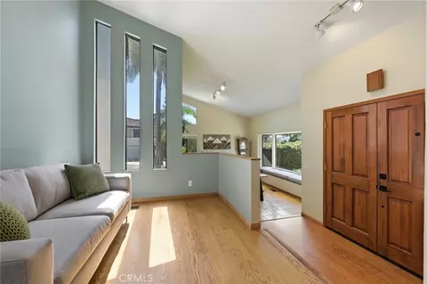 Entry Way - 1931 Warmlands Ave, Vista, CA 92084 photo 1 of 2