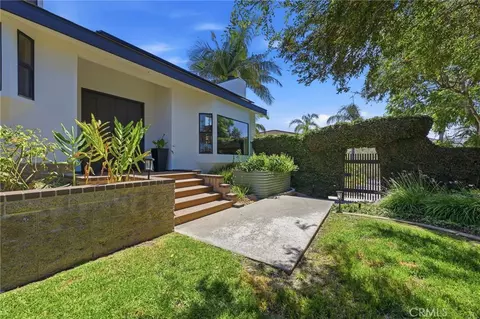 Exterior - 1931 Warmlands Ave, Vista, CA 92084 photo 2 of 23