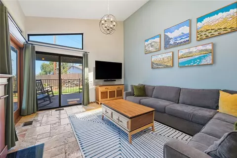 Living - 1931 Warmlands Ave, Vista, CA 92084 photo 1 of 2
