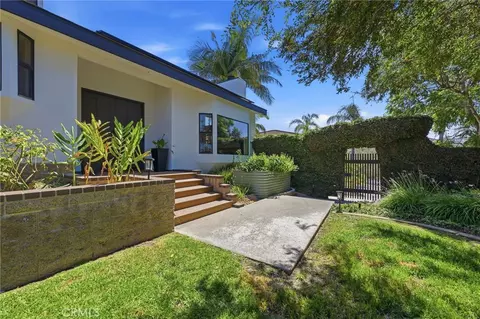 Exterior - 1931 Warmlands Ave, Vista, CA 92084 photo 2 of 22