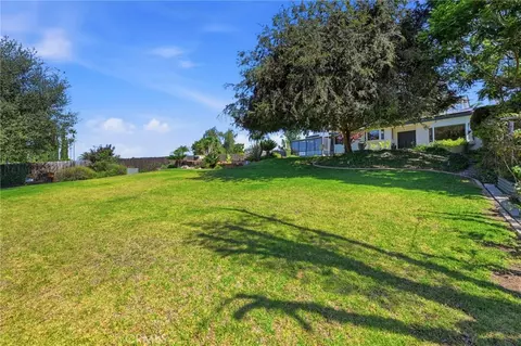 Exterior - 1931 Warmlands Ave, Vista, CA 92084 photo 3 of 23