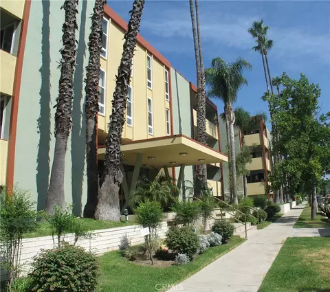 4915 Tyrone #221, Sherman Oaks, CA 91423