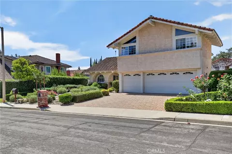 2082 Lindengrove St, Westlake Village, CA 91361