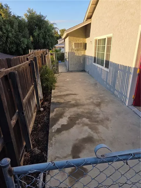 20616 Steve Jon St, Saugus, CA 91350 photo 32