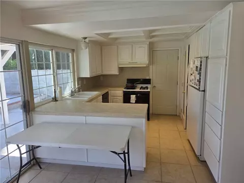 20616 Steve Jon St, Saugus, CA 91350 photo 8