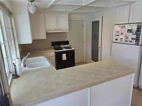 20616 Steve Jon St, Saugus, CA 91350 photo 6
