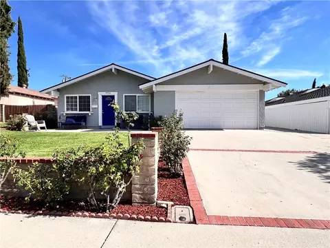 19356 Ranier, Canyon Country, CA 91351