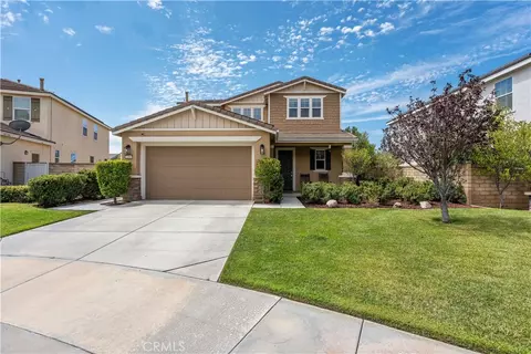 Exterior - 22604 Dragonfly Ct, Saugus, CA 91350 photo 1 of 7