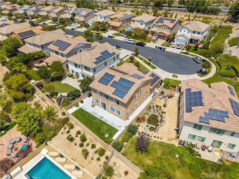 View/Area - 22604 Dragonfly Ct, Saugus, CA 91350 photo 3 of 4