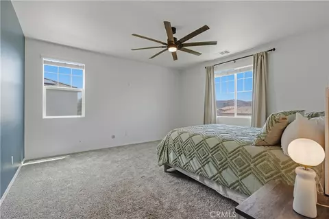 Bedroom - 22604 Dragonfly Ct, Saugus, CA 91350 photo 2 of 5