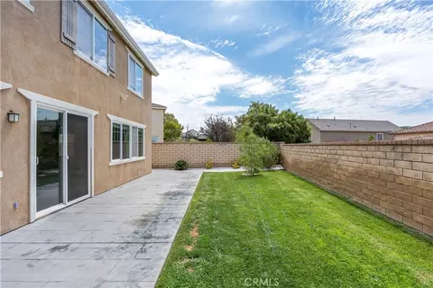 Exterior - 22604 Dragonfly Ct, Saugus, CA 91350 photo 6 of 7