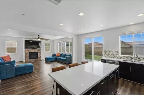 Other - 22604 Dragonfly Ct, Saugus, CA 91350 photo 2 of 8
