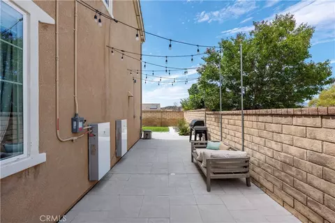 Exterior - 22604 Dragonfly Ct, Saugus, CA 91350 photo 7 of 7