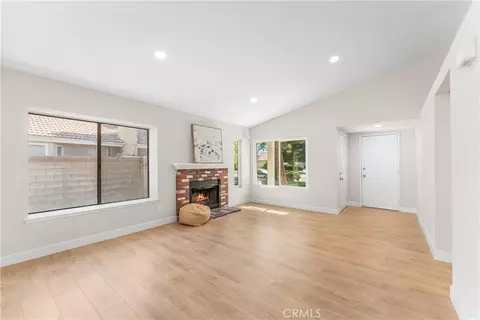 Living - 43552 Yew St, Lancaster, CA 93536 photo 4 of 8