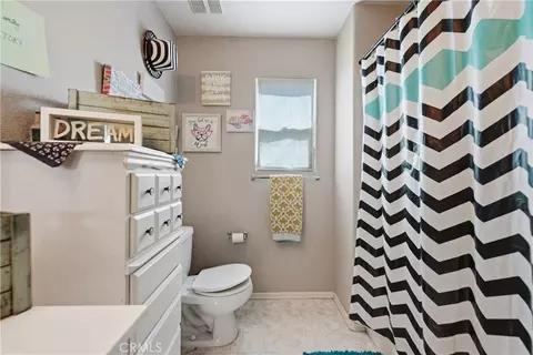 Bath - 2802 Pewter, Palmdale, CA 93550 photo 1 of 1
