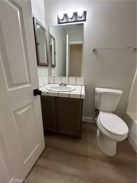 Bath - 722 E Avnue J6, Lancaster, CA 93535 photo 2 of 2