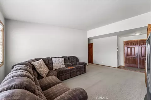 Living - 33535 170th E, Llano, CA 93544 photo 2 of 7