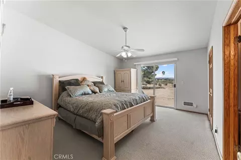 Bedroom - 33535 170th E, Llano, CA 93544 photo 1 of 7