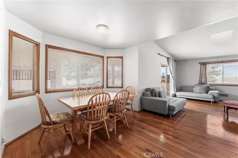 Dining - 33535 170th E, Llano, CA 93544 photo 2 of 2