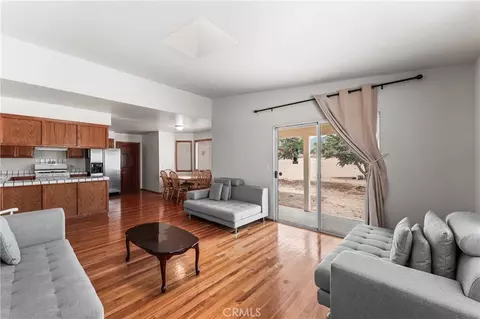 Living - 33535 170th E, Llano, CA 93544 photo 6 of 7