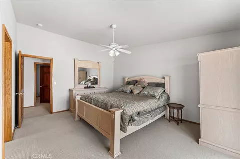 Bedroom - 33535 170th E, Llano, CA 93544 photo 2 of 7
