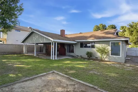 Exterior - 22220 Barbacoa Dr, Saugus, CA 91350 photo 4 of 6
