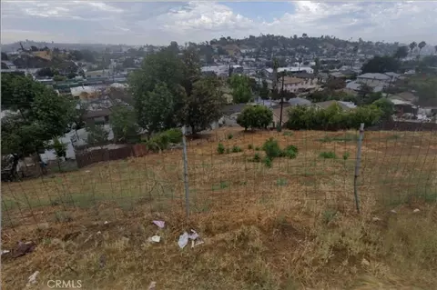 2806 Round Dr, Los Angeles, CA 90032