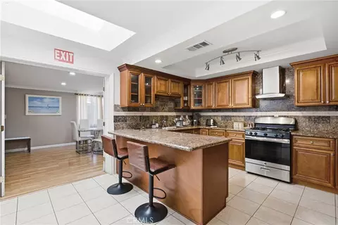 7803 Allott, Van Nuys, CA 91402 photo 7