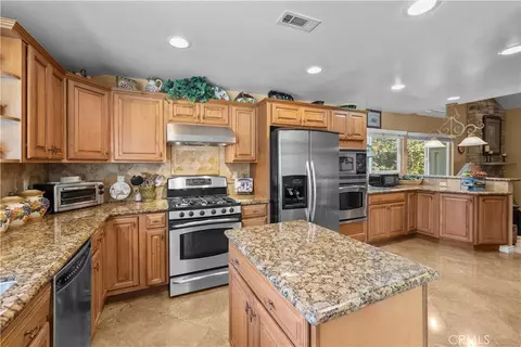 Kitchen - 9408 True Knoll Dr, Tujunga, CA 91042 photo 1 of 4