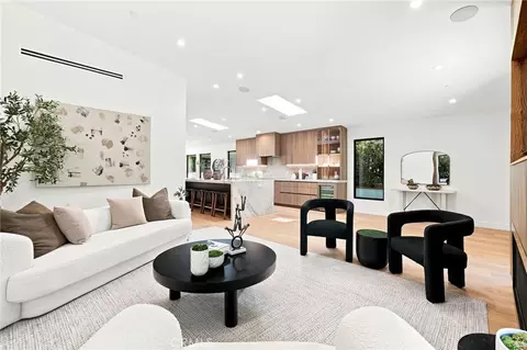 14627 Huston, Sherman Oaks, CA 91403