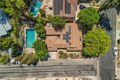 4898 Reforma Rd, Woodland Hills, CA 91364