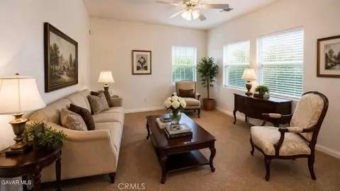 Living - 43737 Raysack, Lancaster, CA 93535 photo 1 of 3