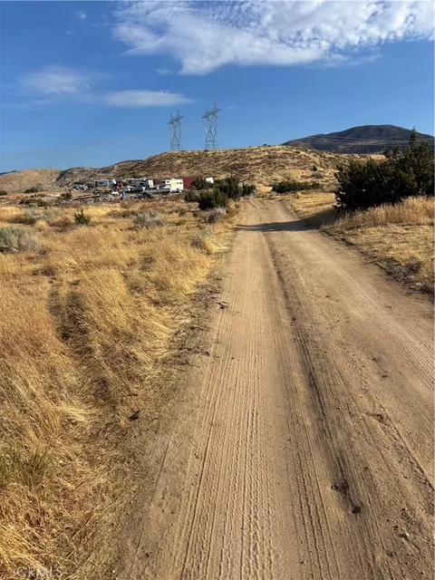 0 Vic E V4, Palmdale, CA 93550 photo 2