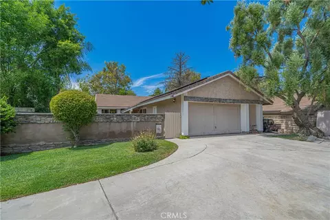 25557 Alesna, Valencia, CA 91355