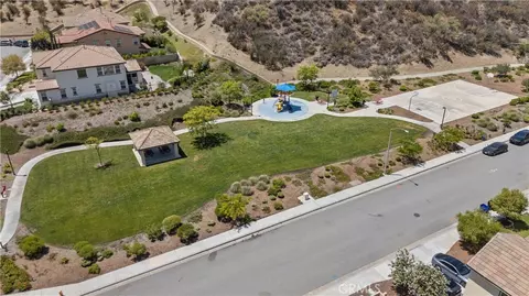 View/Area - 28200 Nield Ct, Saugus, CA 91350 photo 3 of 3