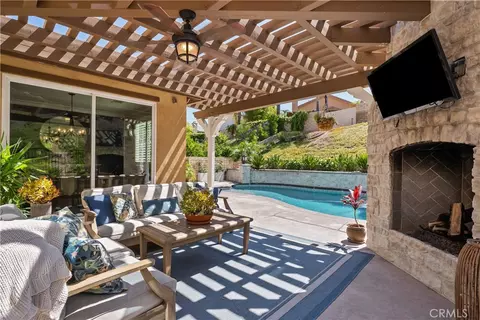 Other - 28200 Nield Ct, Saugus, CA 91350 photo 5 of 11