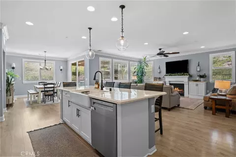 Kitchen - 28200 Nield Ct, Saugus, CA 91350 photo 5 of 5