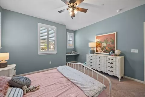 Bedroom - 28200 Nield Ct, Saugus, CA 91350 photo 8 of 11
