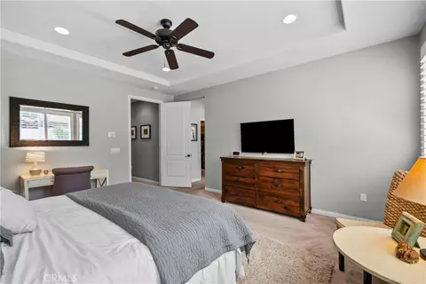 Bedroom - 28200 Nield Ct, Saugus, CA 91350 photo 5 of 11