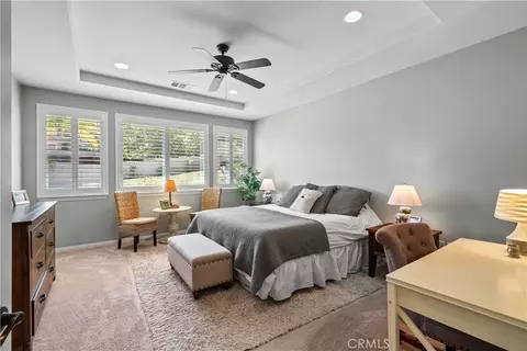 Bedroom - 28200 Nield Ct, Saugus, CA 91350 photo 3 of 11